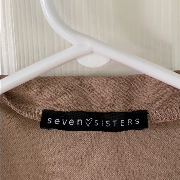 Mendocino Tan Longline Vest - Picture 2 of 4